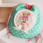 うさちゃんの思い出レストラン　巾着（Mサイズ）　グリーン　パッチワーク 　ハニーチューン　レトロアニマル　drawstring bag　