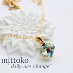梅雨の花のネックレス　ヴィンテージ