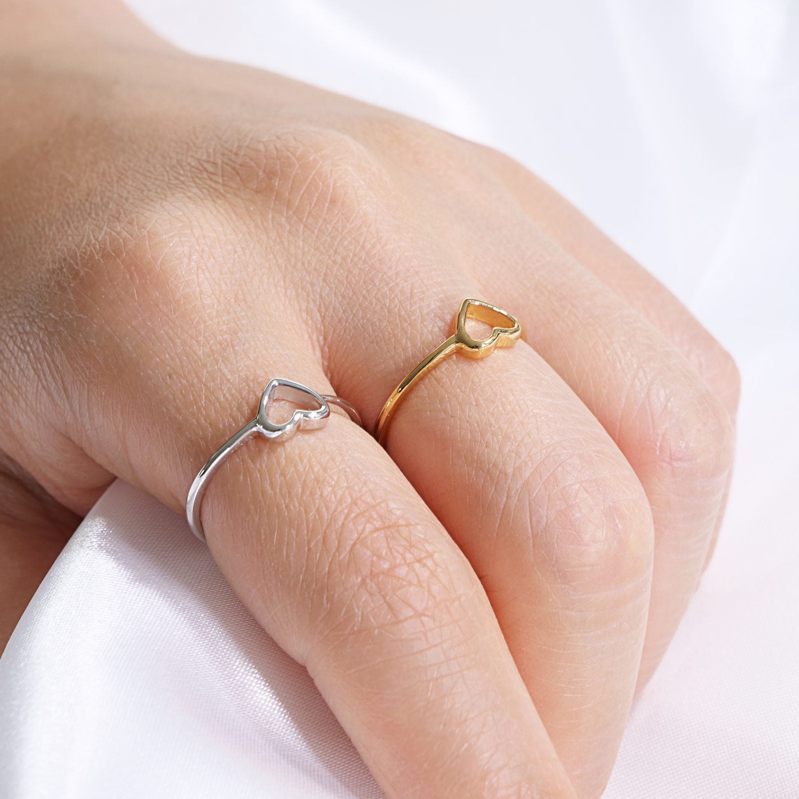 【関税込み】We11done シルバー スモール スパイクハート リング 1 1/2ctw Pear Lab Grown Diamond Halo Twist Band Yellow Gold