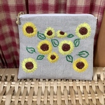 ひまわり刺繍ファスナーポーチ＊送料無料＊