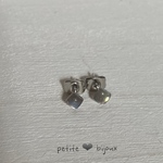 ラブラドライト 4mm スクエア カボション サージカルステンレス製 ピアス