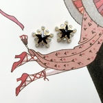 twinkle black  STAR pierce / earring