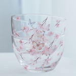 〖 はんなり桜と蝶が舞うペアガラスボウル 〗食器 ガラス