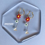 [レッド×ホワイト]蝶ピアス イヤリング / ビーズフラワー