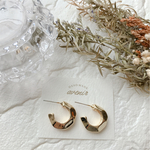 ★シンプル　gold  でこぼこリングピアス★