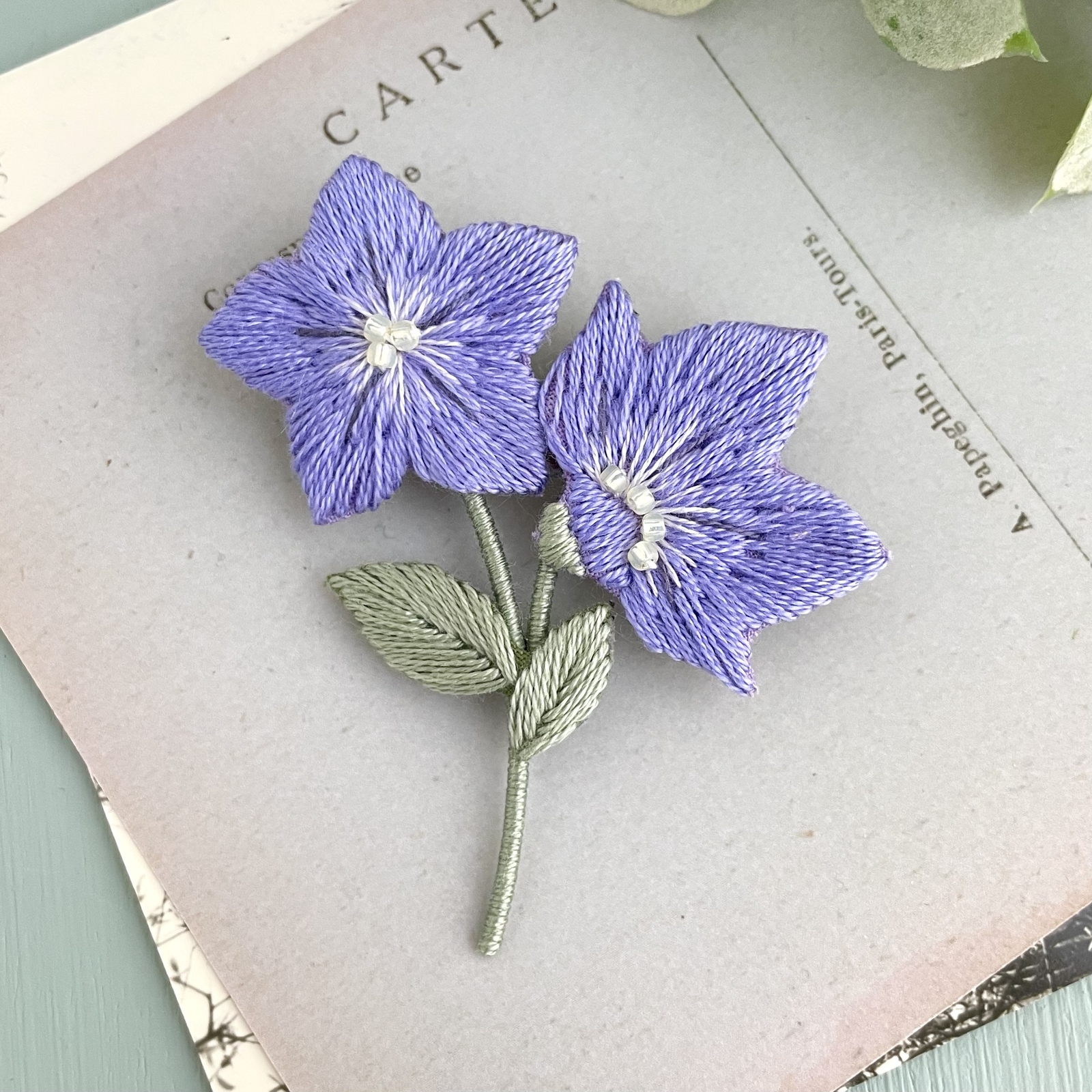 手作り和刺繍キキョウの花 手作り和刺繍キキョウの花