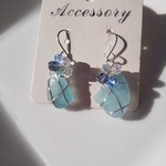 水色のシーグラスとビーズのピアスorイヤリング