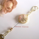 ＊薔薇レジン＊鍵、IC伸び～るキーホルダー(リールホルダー)【70】