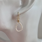 小粒な淡水パールの雫イヤリング/ピアス