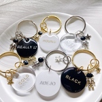 【名前入れ】宇宙飛行士♡星♡スターチャーム♡キーホルダー♡キーリング⚫︎ラウンド⚫︎