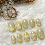 角度によって色味がかわる🧊うるうる🧊レインボーマグネット🌈ネイルチップ イエロー