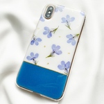 【特集掲載 ８.13】くすみロイヤルブルー×ホワイト ＊ バイカラー押し花スマホケース