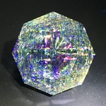 【光芒の記憶石 スピカ】宝石型カットオブジェ(2206E)　（8画 Mサイズ）