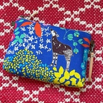 動物と花の大きなポーチ