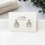 ˗ˏˋ 再販 ˎˊ˗シルバー 変形リング ジルコニア ピアス / チタンピアス/樹脂ピアス / ネジ式イヤリング / 樹脂ノンホール