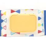 【出産祝いに】おしりふきケース「チョウとリボン」