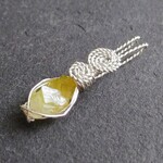 ~春を告げるミモザの華♪宝石質アダマイト~simple knot~