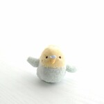手乗りインコちゃんのぬいぐるみ（クリームイエロー×ミントグリーン）
