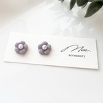(パープル)ひとつぶ お花のピアス / チタンピアス / 樹脂ピアス / ネジ式イヤリング / 樹脂ノンホール