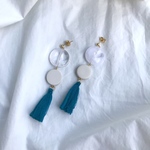 【vacation  クリア×ウッドビーズとタッセルのピアス/イヤリング】