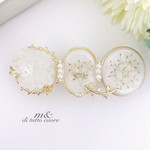 アクリルフラワーと白い花のバレッタ/ヘアクリップ/大きめバレッタ