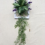 ラベンダー＆グリーンの壁掛けアレンジ