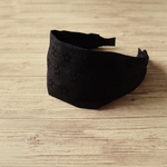 シンプルな幅広カチューシャ（レース・ブラック・プチロンド）