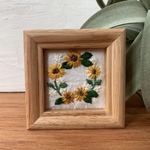 季節のフレーム　刺繍　ひまわりのリース