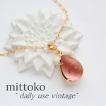 ピーチの花のフロストネックレス　　ヴィンテージ　ビンテージ