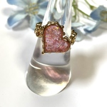 【再販】ピンクの琉球ガラスと京都オパール入りリング