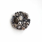 Antique Silver Beads Reunion 48  ビーズ刺繍ブローチ