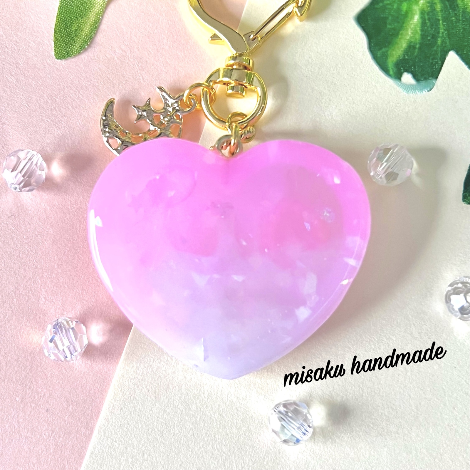 キラキラゆめかわ🎀ハート シェイカーキーホルダー】レジン