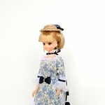 27cmドールドレス ブルー小花×白レースのバッスルドレス