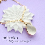 クリアの花のフロストネックレス　　ヴィンテージ　ビンテージ