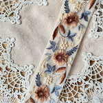 インド刺繍リボン　花　インド刺繍　スパンコール　刺繍リボン　リボン　りぼん　※普通郵便はお届けに1週間近くかかります。お急ぎの方は必ずクロネコヤマトをお選びください