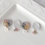 【特集掲載】ぷっくりスクエア◼︎チュールをまとった レジン  フラワー ピアス