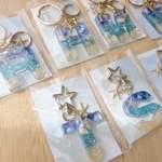 名入れ　ネーム　 海を感じれる 他にはない イニシャルキーホルダー　誕生日プレゼント　ハワイアン　名入れ　イニシャル　大量注文　卸売り　委託　夏　夏休み