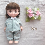 スモーキーグリーンの花束パジャマ