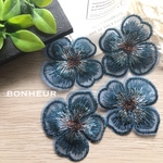 [A362]   刺繍フラワーレース  オーガンジー  花芯入り 4pcs