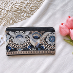 インド刺繍（両面刺繍）のポーチ