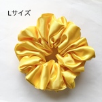 【 Lサイズ＊イエロー】シュシュ ハンドメイド scrunchie サテン