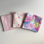 SALE価格6重ガーゼ♡ハーフサイズ♡ミニハンカチ3枚セット♡女の子柄　(マカロン、ユニコーン、バンビ)ダブルガーゼ