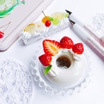 デスクを華やかに！苺のクリップケース　フェイクスイーツ