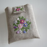 刺繍のカードケース（flower＆tree）