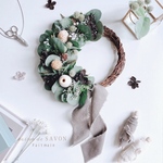 [ 通年リース ]𓂃◌𓈒𓐍 ベルガムナッツ と クラスペディア の ユーカリ    ハーフリース 🕊‎𓂃◌𓈒𓐍  玄関ドアOk