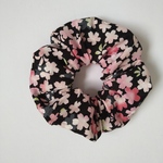 和柄のシュシュ    くろ×ぴんく -scrunchie-