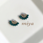 クリスタルビーズ刺繍ピアス・イヤリング