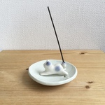 白ねこのしっぽでお香立て(半磁器)
