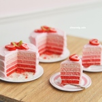 【再販】苺スライスのオンブレケーキ