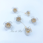  SWAROVSKI クリスタル　アシンメトリーフラワーピアス/イヤリング